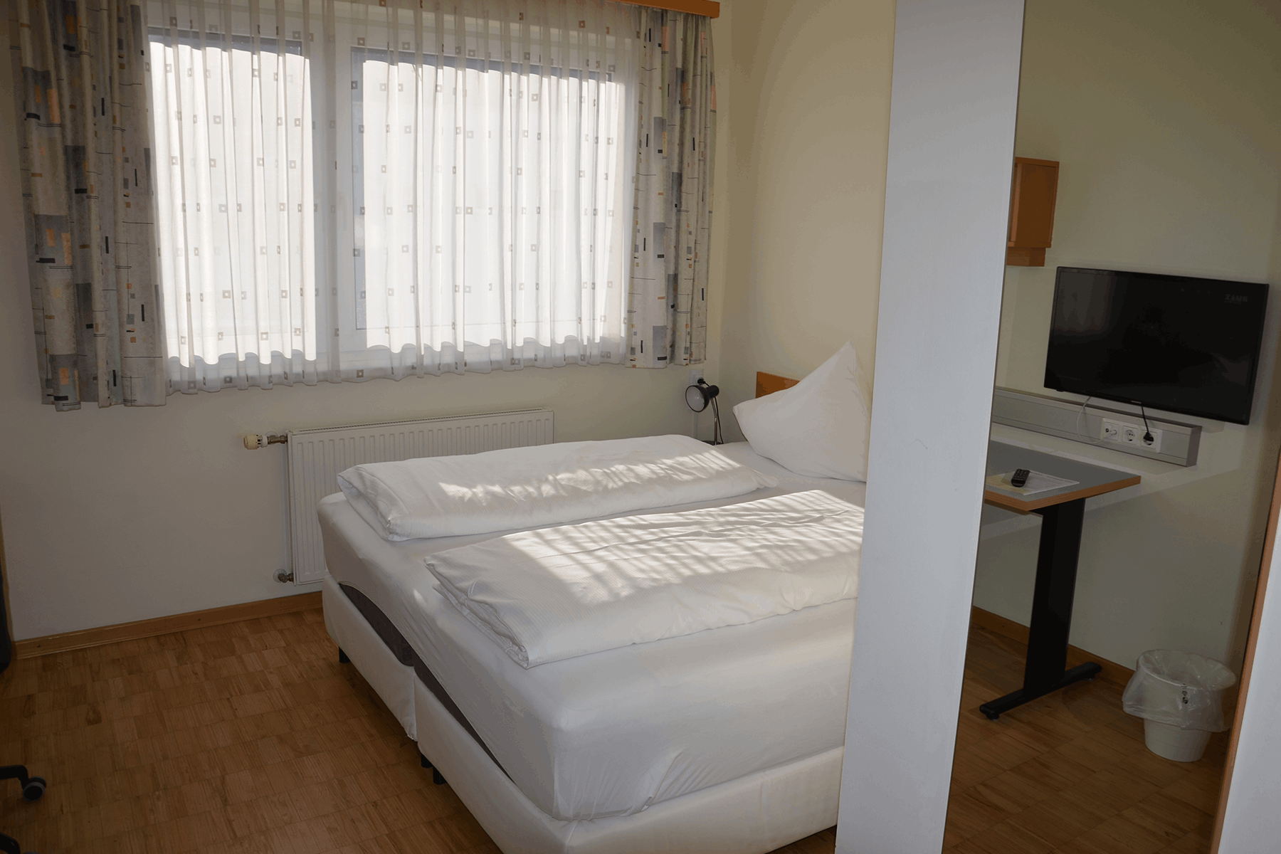 Doppelzimmer 15,5m² - Bild 2